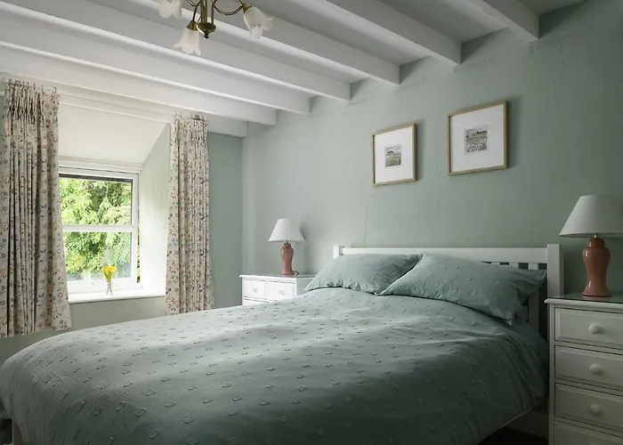 Swan Cottage
